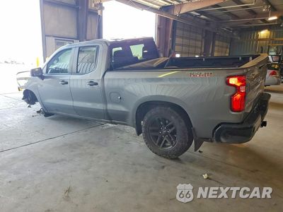Drugie zdjęcie samochodu z przodu: 2019 CHEVROLET SILVERADO K1500 TRAIL BOSS CUSTOM VIN:1GCRYCEF5KZ354917 - miniatura