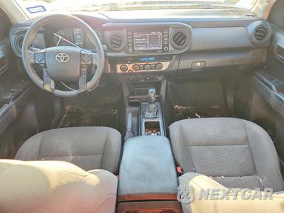 Zdjęcie 8 z 12 samochodu: 2022 TOYOTA TACOMA SR V6 VIN:3TYCZ5AN3NT073740 - miniatura