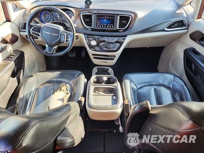 Zdjęcie 8 z 14 samochodu: 2019 CHRYSLER PACIFICA TOURING L VIN:2C4RC1BG9KR559926 - miniatura
