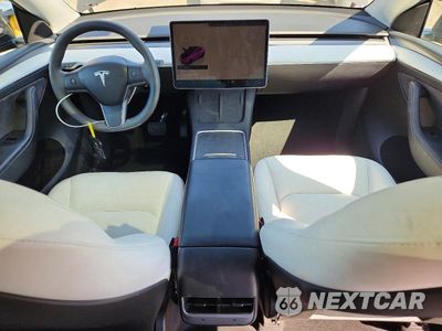 Zdjęcie 8 z 12 samochodu: 2024 TESLA MODEL Y VIN:7SAYGDED7RF050154 - miniatura