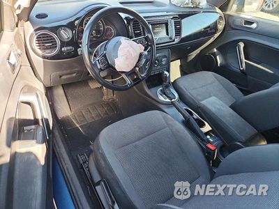 Zdjęcie 8 z 12 samochodu: 2019 VOLKSWAGEN BEETLE S VIN:3VWFD7AT8KM713340 - miniatura