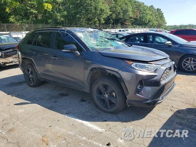 Czwarte zdjęcie samochodu z boku: 2020 TOYOTA RAV4 XSE VIN:JTMEWRFV4LJ031794 - miniatura