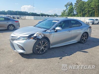2018 TOYOTA CAMRY SE 4T1B11HK4JU147882 - główne zdjęcie licytacji z USA - miniatura