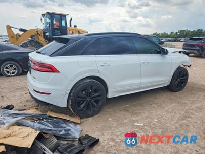 Trzecie zdjęcie samochodu z tyłu: 2019 AUDI Q8 PRESTIGE VIN:WA1CVAF19KD043696 - miniatura