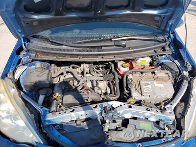 Zdjęcie 11 z 12 samochodu: 2013 TOYOTA PRIUS C ONE VIN:JTDKDTB32D1543551 - miniatura