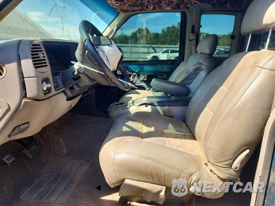 Zdjęcie 7 z 12 samochodu: 1997 CHEVROLET GMT-400 K1500 VIN:2GCEK19RXV1232267 - miniatura