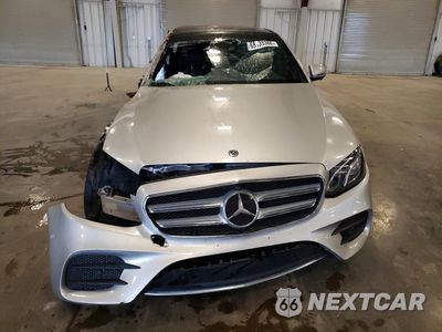 Piąte zdjęcie samochodu w środku: 2020 MERCEDES-BENZ E 350 4MATIC VIN:W1KZF8EB3LA824402 - miniatura