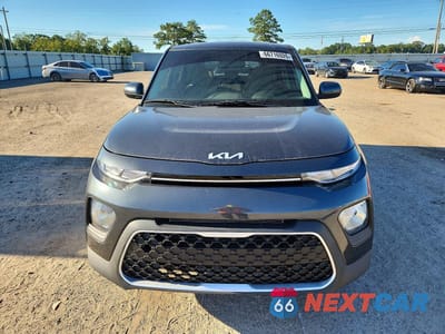 Piąte zdjęcie samochodu w środku: 2022 KIA SOUL LX VIN:KNDJ23AU1N7808860 - miniatura