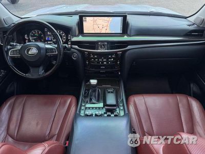 Zdjęcie 9 z 14 samochodu: 2017 LEXUS LX 570 VIN:JTJHY7AX2H4224341 - miniatura