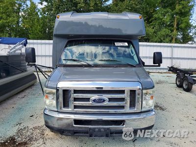 Piąte zdjęcie samochodu w środku: 2008 FORD SHUTTLE BUS VIN:1FDXE45S38DB29531 - miniatura