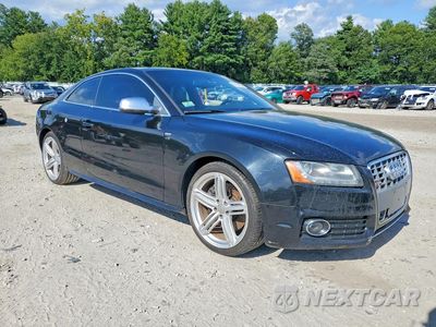 Czwarte zdjęcie samochodu z boku: 2010 AUDI S5 PRESTIGE VIN:WAU3VAFR7AA031202 - miniatura