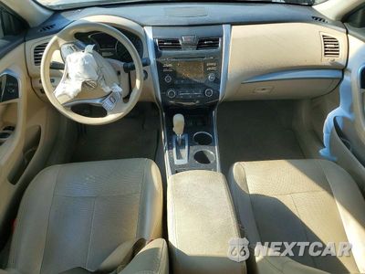 Zdjęcie 8 z 12 samochodu: 2014 NISSAN ALTIMA 2.5 S VIN:1N4AL3AP8EN239353 - miniatura