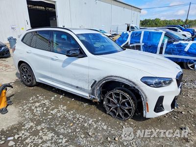 Czwarte zdjęcie samochodu z boku: 2024 BMW X3 M40I VIN:5UX83DP05R9W05355 - miniatura