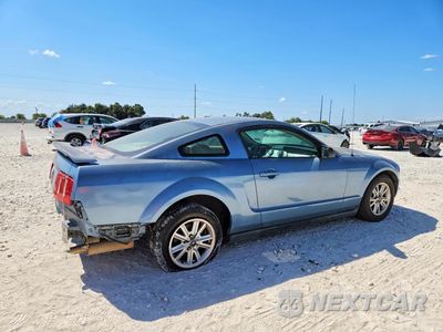 Trzecie zdjęcie samochodu z tyłu: 2006 FORD MUSTANG VIN:1ZVFT80N965240362 - miniatura