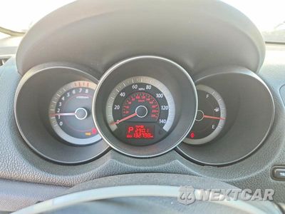 Zdjęcie 9 z 12 samochodu: 2010 KIA FORTE EX VIN:KNAFU4A22A5839719 - miniatura
