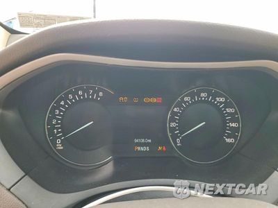 Zdjęcie 9 z 12 samochodu: 2016 LINCOLN MKZ VIN:3LN6L2J91GR600025 - miniatura