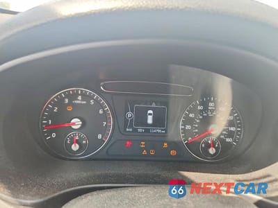 Zdjęcie 9 z 14 samochodu: 2017 KIA SORENTO LX VIN:5XYPGDA38HG267127 - miniatura