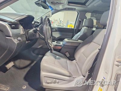 Zdjęcie 7 z 14 samochodu: 2019 CHEVROLET TAHOE C1500 LT VIN:1GNSCBKC6KR332078 - miniatura