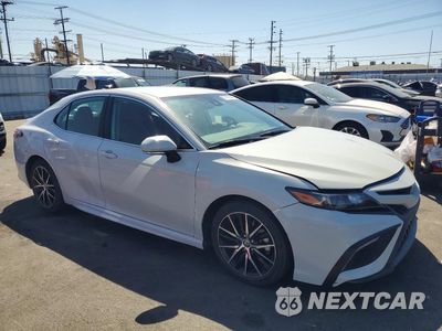 Czwarte zdjęcie samochodu z boku: 2024 TOYOTA CAMRY SE VIN:4T1G11AK1RU263066 - miniatura