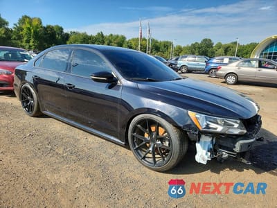 Czwarte zdjęcie samochodu z boku: 2017 VOLKSWAGEN PASSAT S VIN:1VWAT7A34HC062750 - miniatura