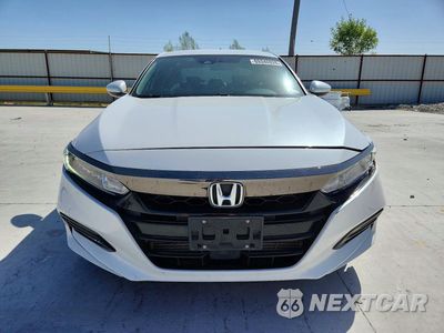 Piąte zdjęcie samochodu w środku: 2018 HONDA ACCORD SPORT VIN:1HGCV1F32JA092540 - miniatura