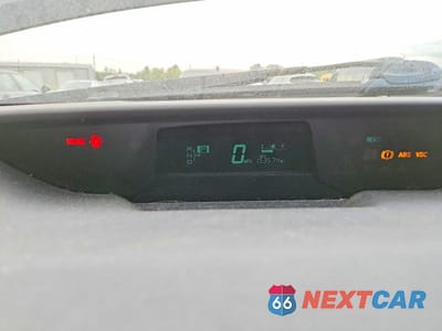 Zdjęcie 9 z 12 samochodu: 2009 TOYOTA PRIUS TOURING VIN:JTDKB20U797848236 - miniatura