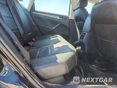 Zdjęcie 10 z 12 samochodu: 2017 VOLKSWAGEN PASSAT SE VIN:1VWBT7A36HC073964 - miniatura