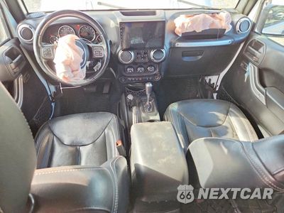 Zdjęcie 8 z 13 samochodu: 2017 JEEP WRANGLER UNLIMITED SAHARA VIN:1C4HJWEG8HL595490 - miniatura