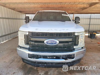 Piąte zdjęcie samochodu w środku: 2017 FORD F350 SUPER DUTY VIN:1FD8X3HT5HEC65344 - miniatura