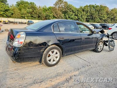 Trzecie zdjęcie samochodu z tyłu: 2003 NISSAN ALTIMA 2.5 VIN:1N4AL11D73C311162 - miniatura