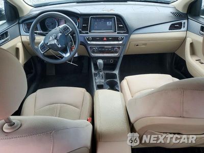 Zdjęcie 8 z 12 samochodu: 2019 HYUNDAI SONATA SE VIN:5NPE24AF9KH737794 - miniatura