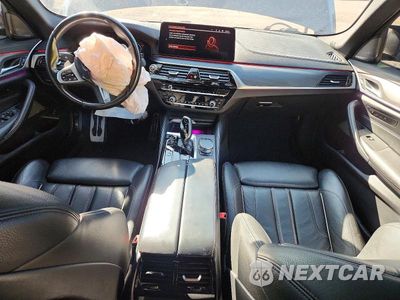 Zdjęcie 8 z 12 samochodu: 2023 BMW M550XI VIN:WBA13BK03PCM16571 - miniatura