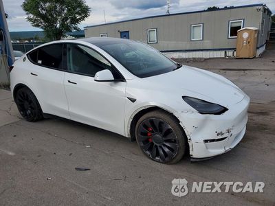 Czwarte zdjęcie samochodu z boku: 2021 TESLA MODEL Y VIN:5YJYGDEF1MF258246 - miniatura