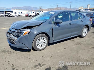 2025 TOYOTA COROLLA HYBRID LE JTDBCMFE8S3106370 - główne zdjęcie licytacji z USA - miniatura