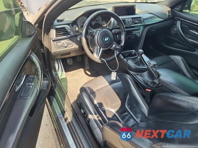 Zdjęcie 8 z 12 samochodu: 2015 BMW M4 VIN:WBS3R9C5XFK335285 - miniatura