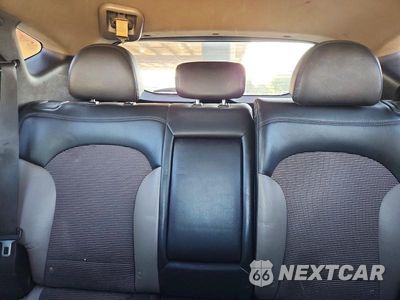 Zdjęcie 10 z 14 samochodu: 2011 HYUNDAI TUCSON GLS VIN:KM8JU3AC9BU196403 - miniatura