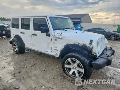 Czwarte zdjęcie samochodu z boku: 2015 JEEP WRANGLER UNLIMITED SAHARA VIN:1C4BJWEGXFL672878 - miniatura