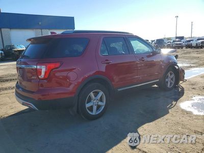 Trzecie zdjęcie samochodu z tyłu: 2017 FORD EXPLORER XLT VIN:1FM5K8D8XHGD37448 - miniatura