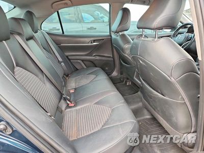 Zdjęcie 10 z 13 samochodu: 2020 TOYOTA CAMRY SE VIN:4T1G31AK2LU531530 - miniatura