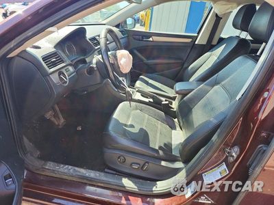 Zdjęcie 7 z 12 samochodu: 2014 VOLKSWAGEN PASSAT SE VIN:1VWBN7A34EC077968 - miniatura
