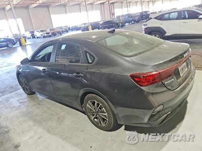Drugie zdjęcie samochodu z przodu: 2024 KIA FORTE LXS VIN:3KPF24ADXRE808390 - miniatura