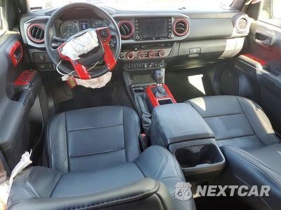 Zdjęcie 8 z 12 samochodu: 2020 TOYOTA TACOMA TRD SPORT VIN:3TMDZ5BN2LM091562 - miniatura