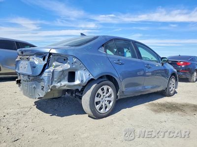 Trzecie zdjęcie samochodu z tyłu: 2021 TOYOTA COROLLA LE VIN:JTDEPMAE4MJ166900 - miniatura
