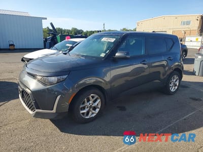 2023 KIA SOUL LX KNDJ23AU6P7879507 - główne zdjęcie licytacji z USA - miniatura