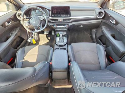 Zdjęcie 8 z 13 samochodu: 2023 KIA FORTE GT LINE VIN:3KPF54AD4PE679230 - miniatura