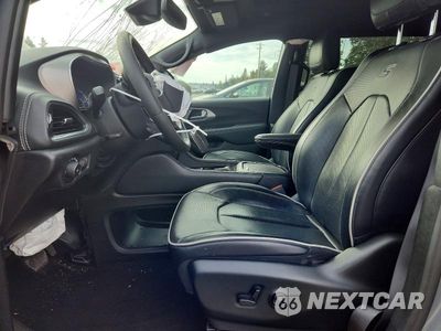 Zdjęcie 7 z 13 samochodu: 2023 CHRYSLER PACIFICA HYBRID LIMITED VIN:2C4RC1S79PR609361 - miniatura