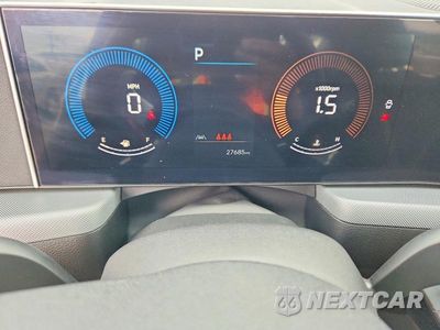 Zdjęcie 9 z 12 samochodu: 2025 HYUNDAI SONATA SEL VIN:KMHL64JA2SA434472 - miniatura