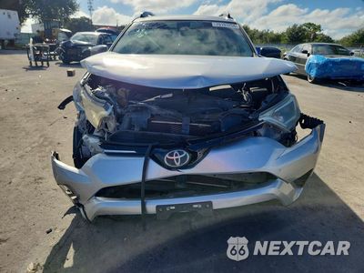 Piąte zdjęcie samochodu w środku: 2018 TOYOTA RAV4 LE VIN:2T3ZFREV1JW416232 - miniatura