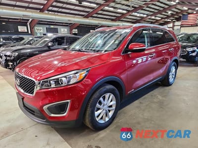 2017 KIA SORENTO LX V6 5XYPGDA54HG191990 - główne zdjęcie licytacji z USA - miniatura