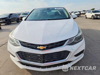 Piąte zdjęcie samochodu w środku: 2018 CHEVROLET CRUZE LT VIN:1G1BE5SM9J7219516 - miniatura
